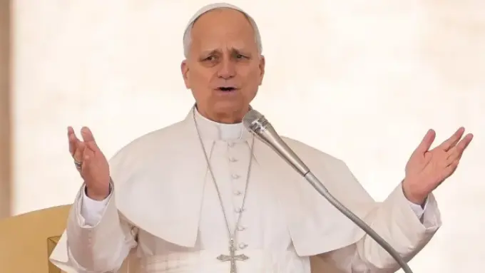 অল্প কিছু স্বৈরশাসকই বিশ্ব সংকট উসকে দিচ্ছে: পোপ